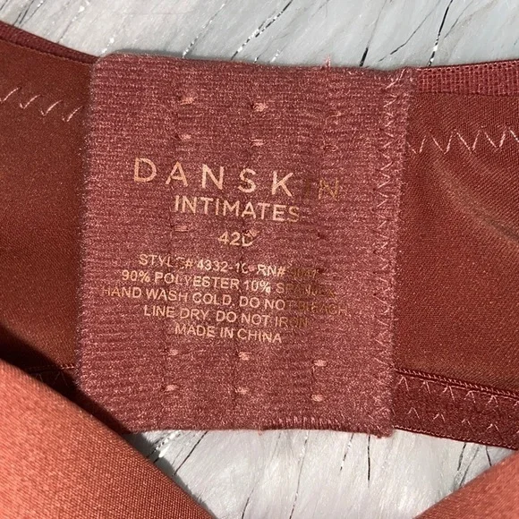 3/$30 Danskin Rust Orange Underwire Bra 42D - Picture 9 of 13